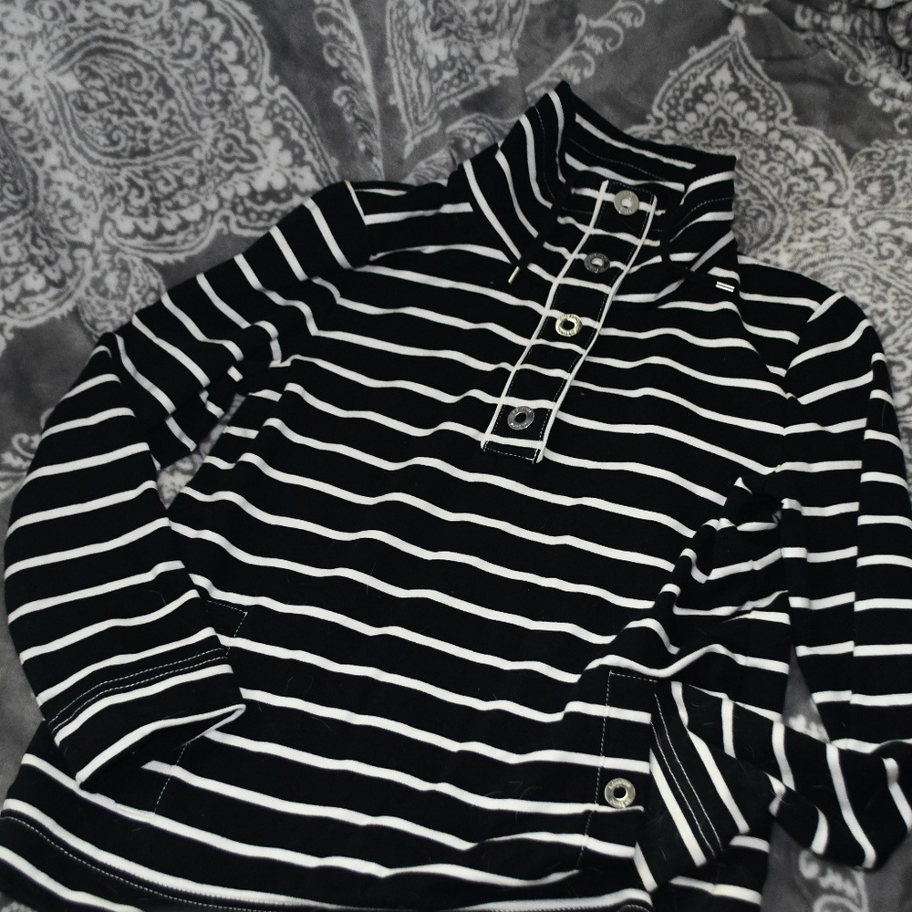 Jones New York Signature Half Button Shirt